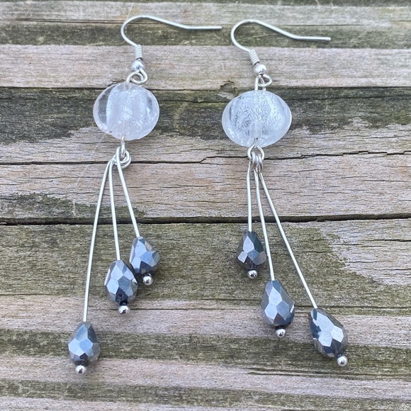 Bead dangle drop earrings silver foil beads and white glass stainless steel - Picture 1 of 6